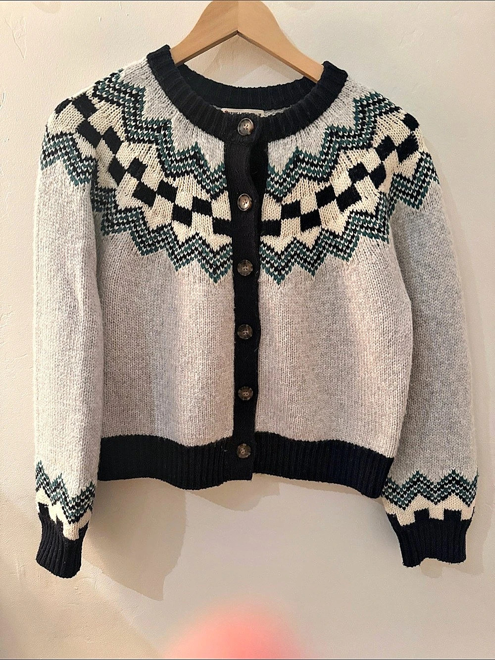 Marine Layer Ava Fair Isle Cardigan Gray & Black Medium